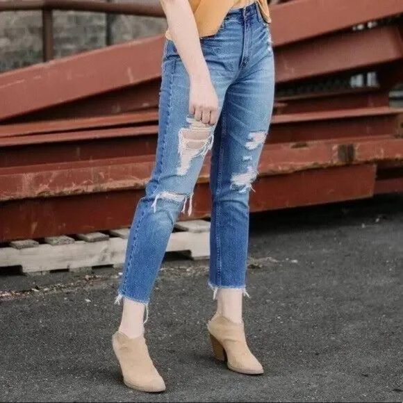 Abercrombie & Fitch Denim - Abercrombie & Fitch Annie High Rise Girlfriend Distressed Jeans Woman's  28/6R